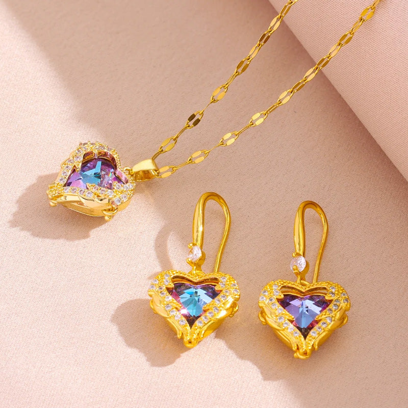 Amelia Heart Set