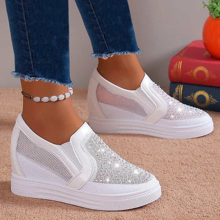 Luna Elegant Sneaker