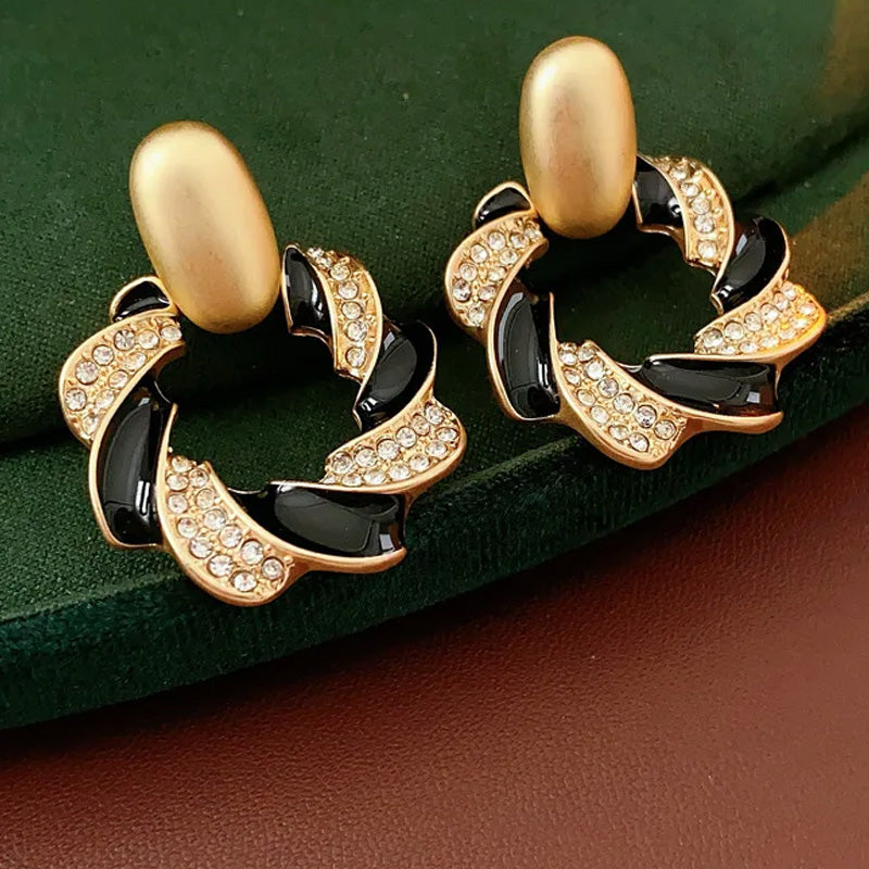 Bianca Monroe Statement Drops