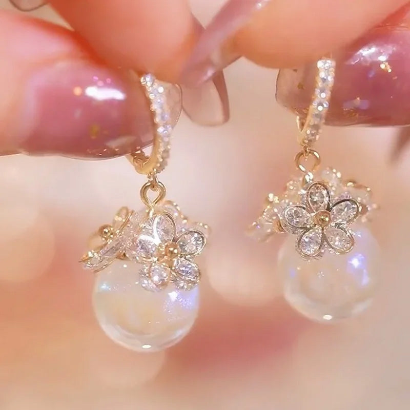 Isla Pearl Drop Hoops