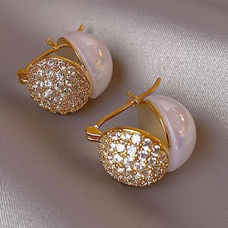 Maddison Pearl Spark Hoops