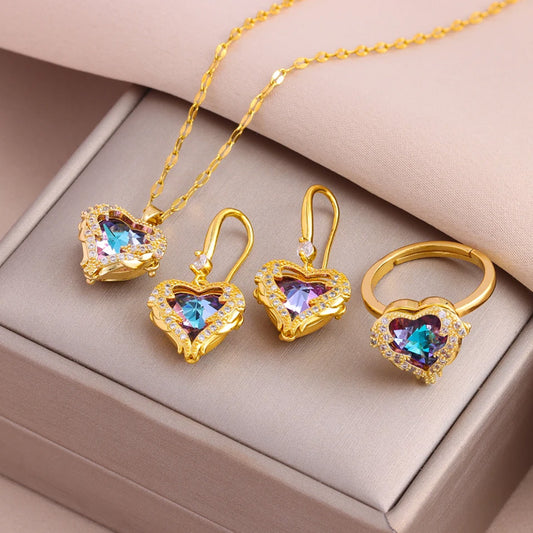 Amelia Heart Set