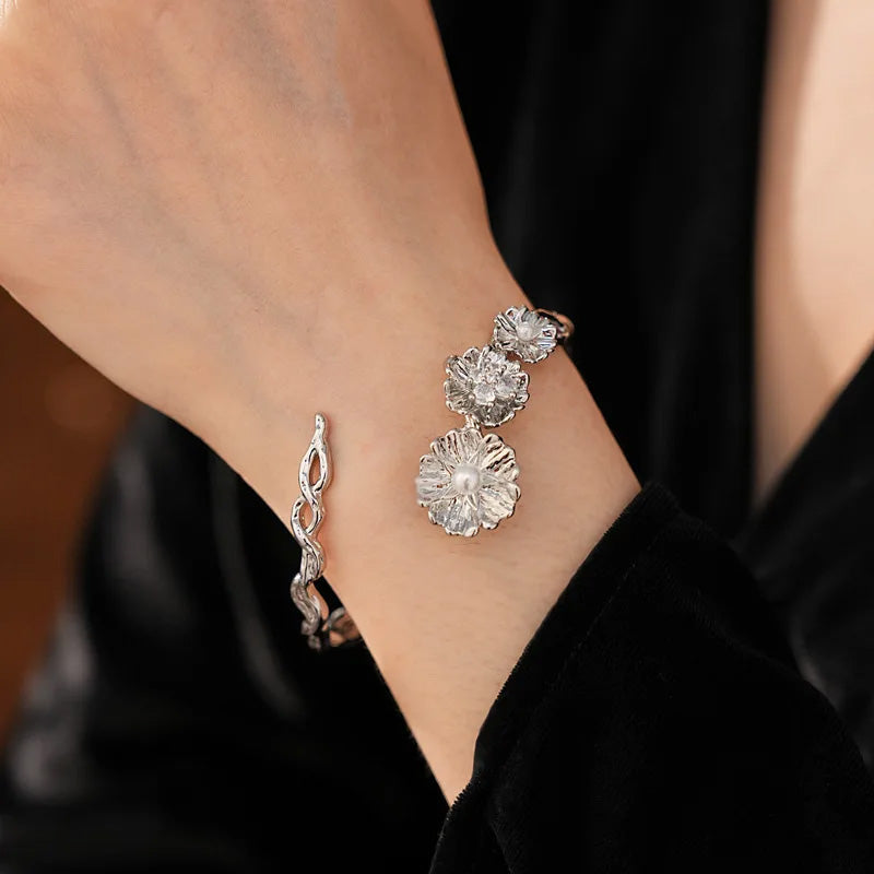 Isabella Whitmore Floral Pearl Bracelet