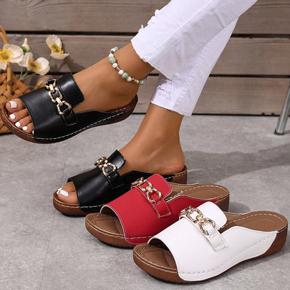 Madelyn Slide Sandals