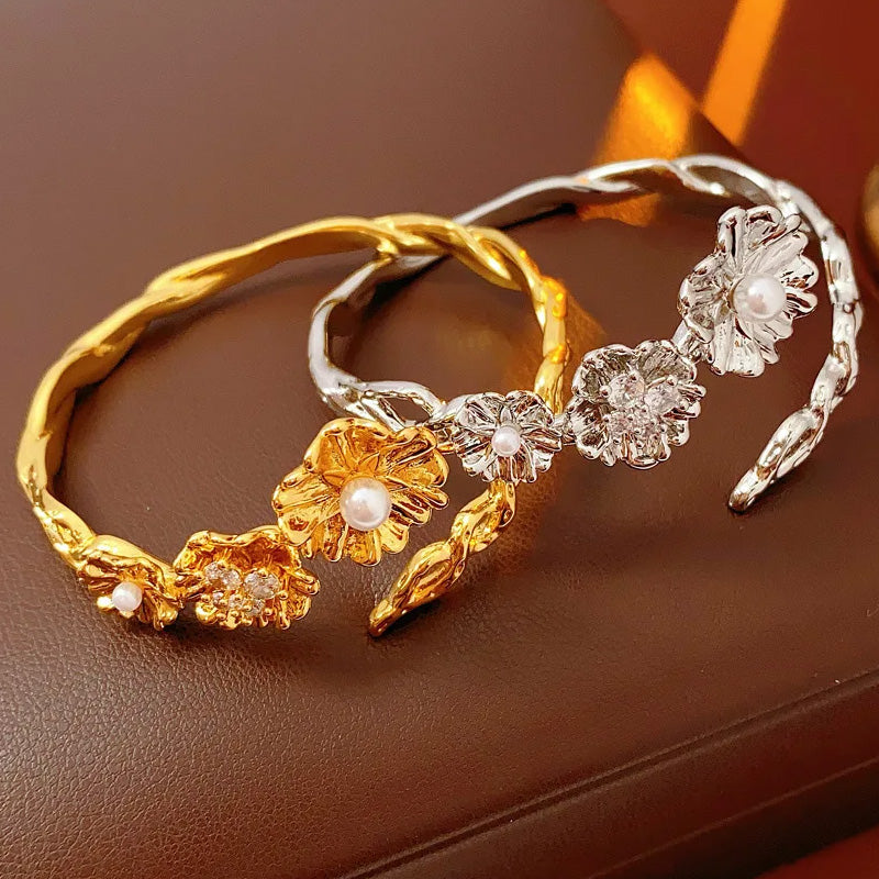 Isabella Whitmore Floral Pearl Bracelet