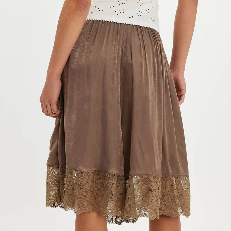 Chloe Lace Hem Lounge Shorts