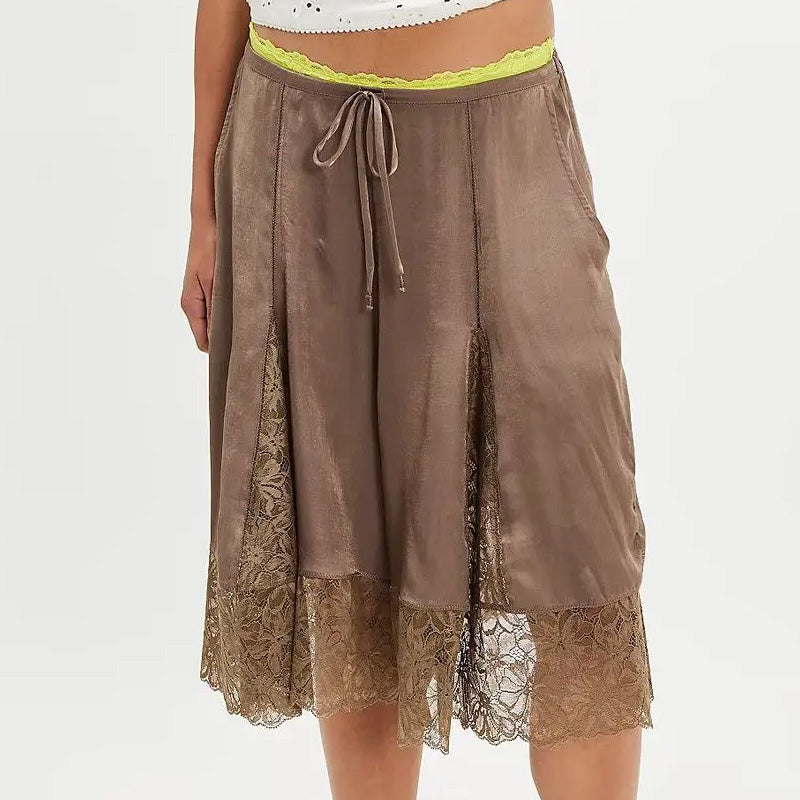 Chloe Lace Hem Lounge Shorts