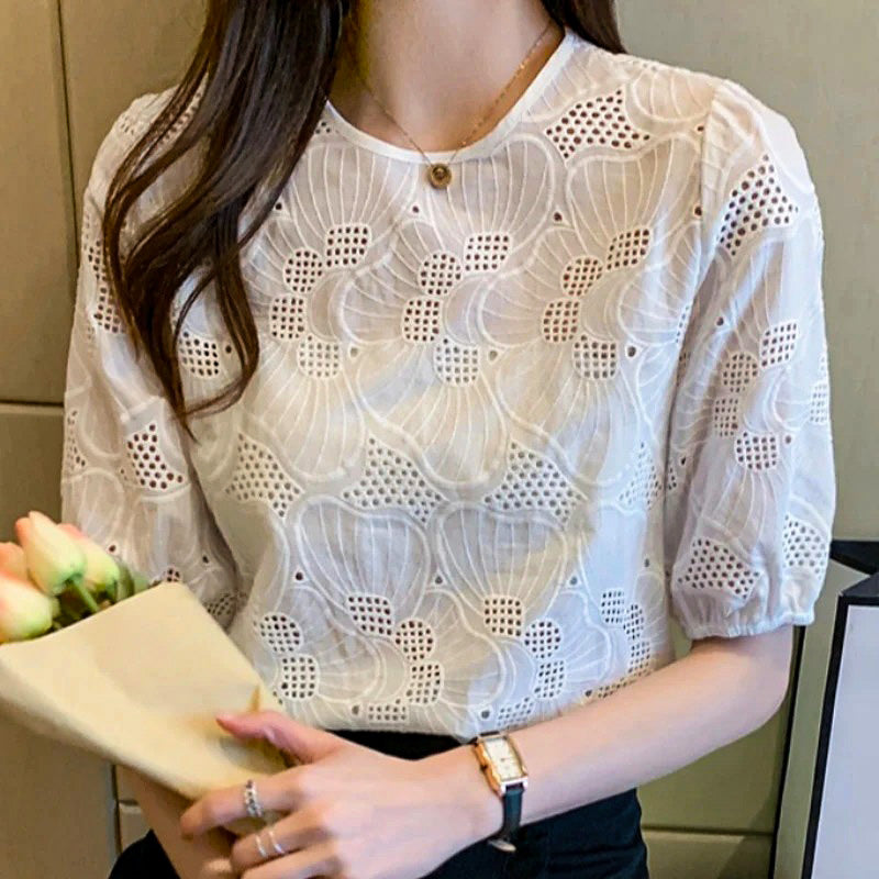 BreezeCut Blouse