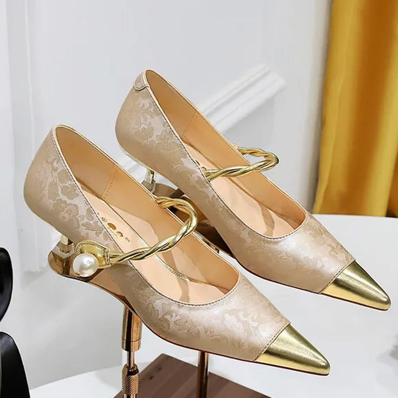 Caroline Pointed Pumps