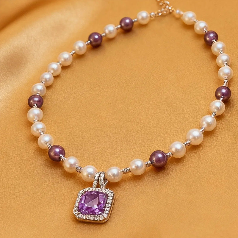 Amara Pearl Necklace