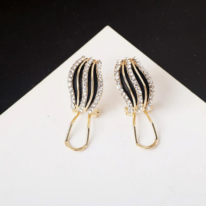 Vanessa Curve Earrings