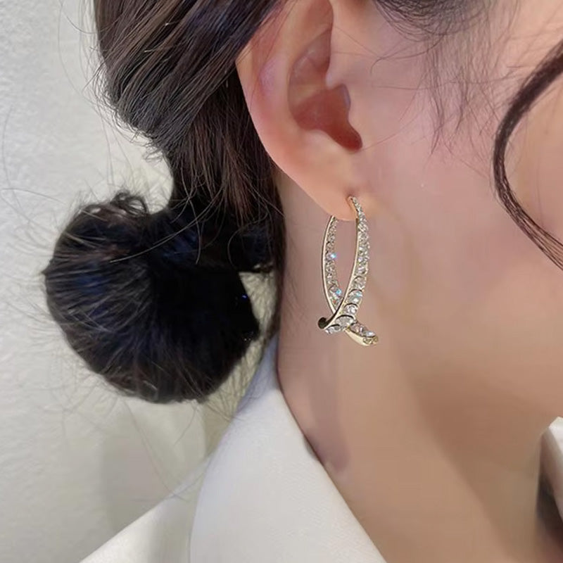 Chloe Hart Hoop Earrings