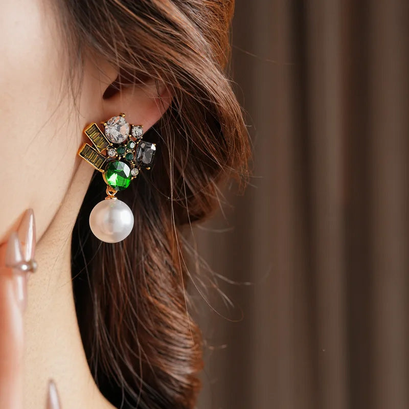 Harriet Royale Drops