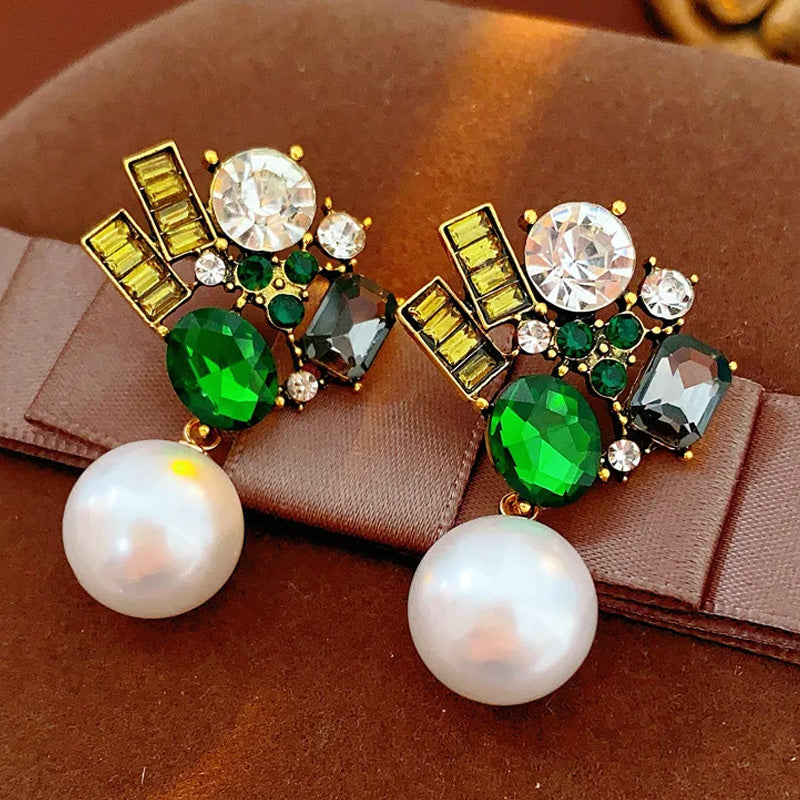 Harriet Royale Drops