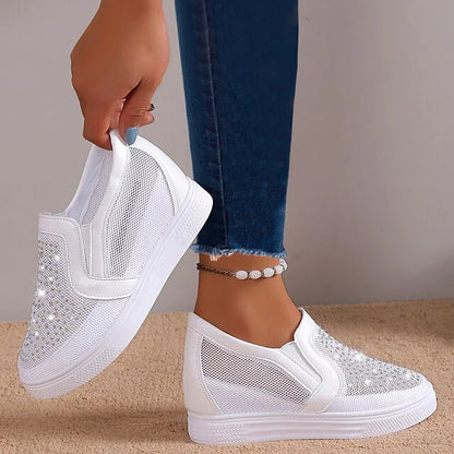 Luna Elegant Sneaker