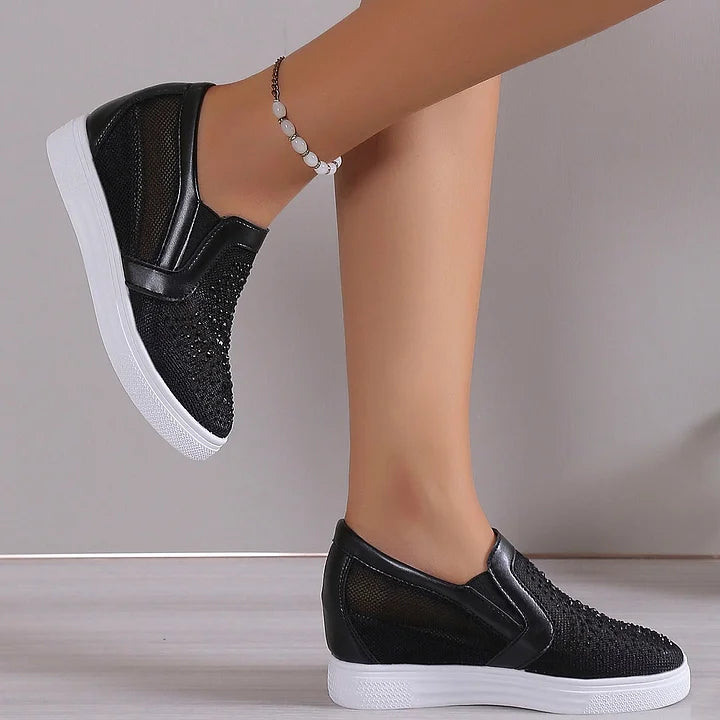Luna Elegant Sneaker