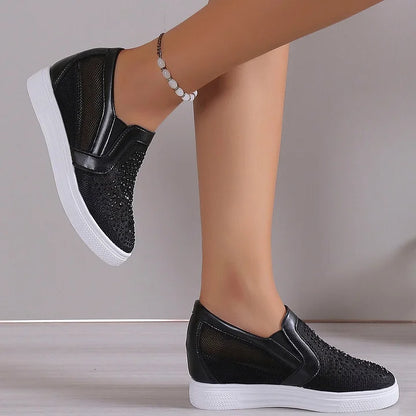 Luna Elegant Sneaker