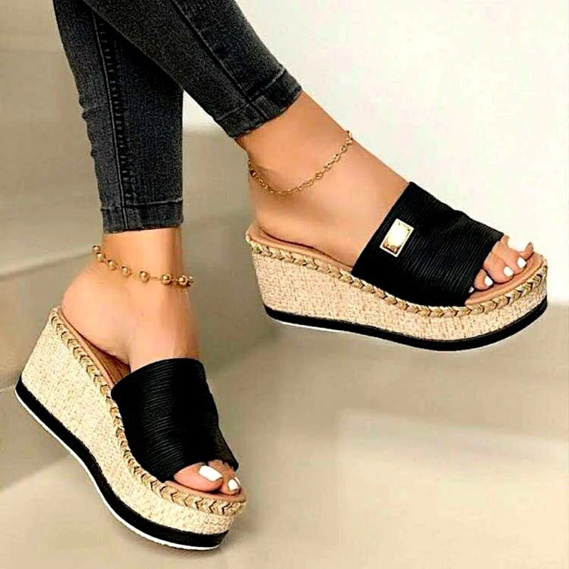 Aurelia Wedge Slides