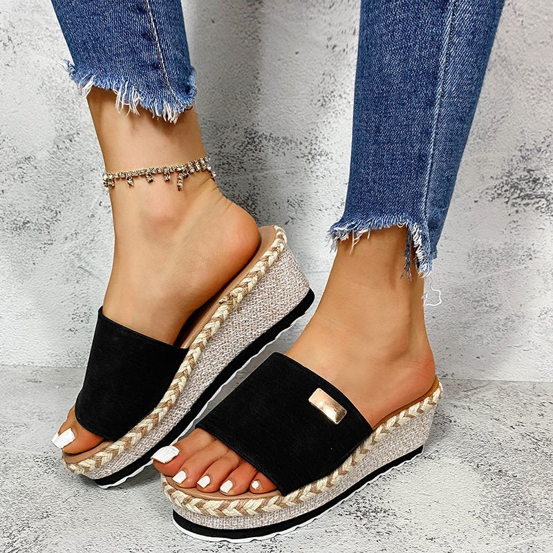 Aurelia Wedge Slides