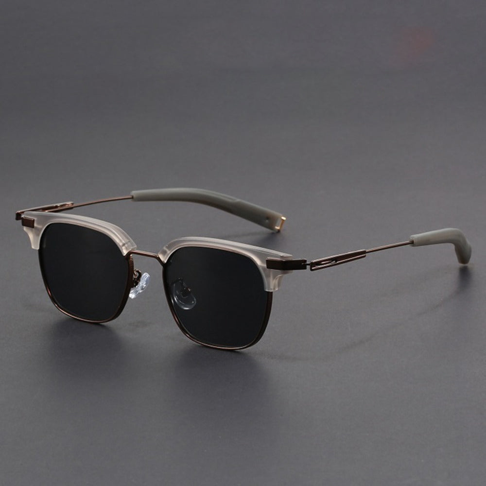 Noir Walk Shades