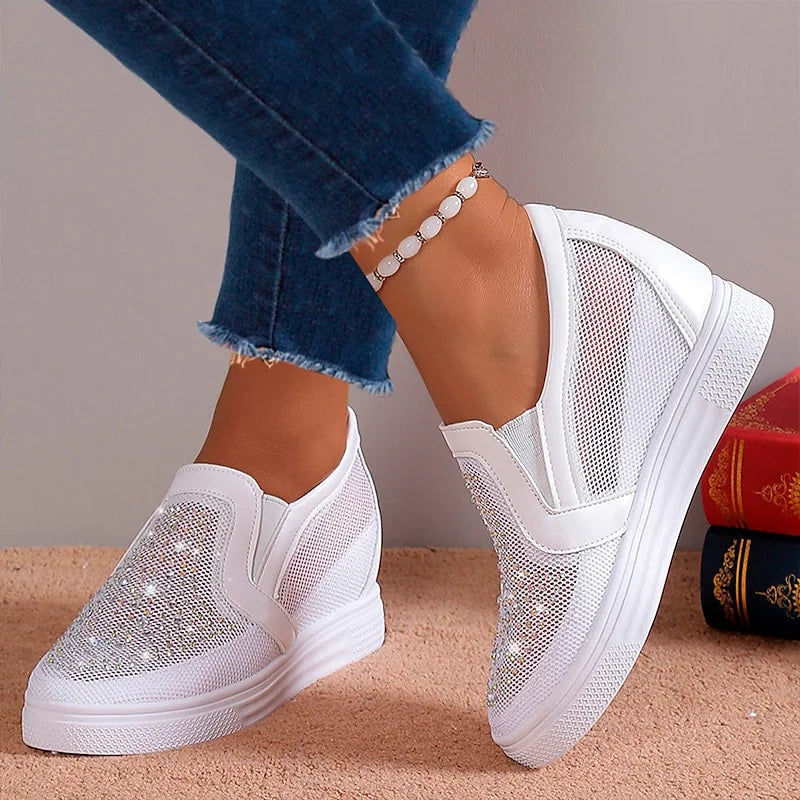 Luna Elegant Sneaker